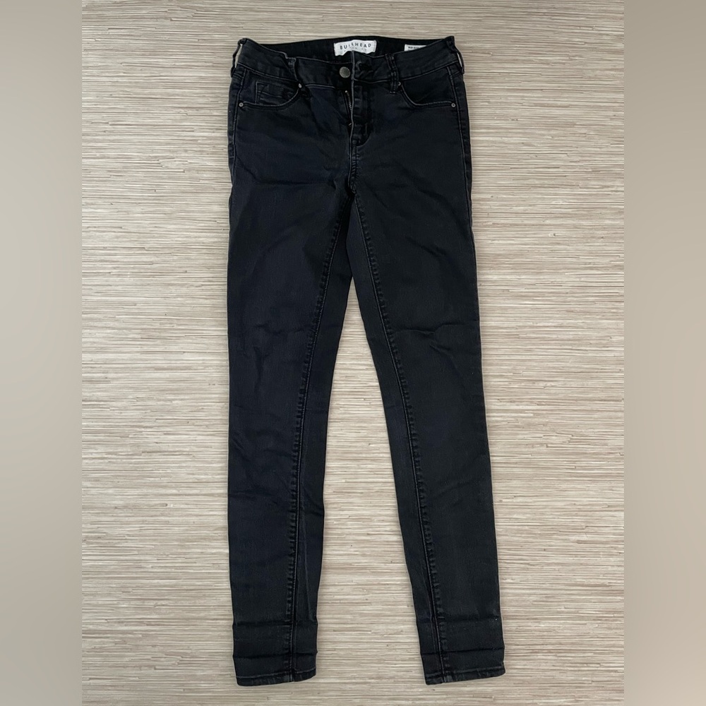Bullhead Black Mid-Rise Skinny Jeans